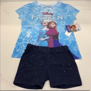 Disney Top/GAP shorts EUC